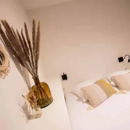 Angel By The Sea أوستيند